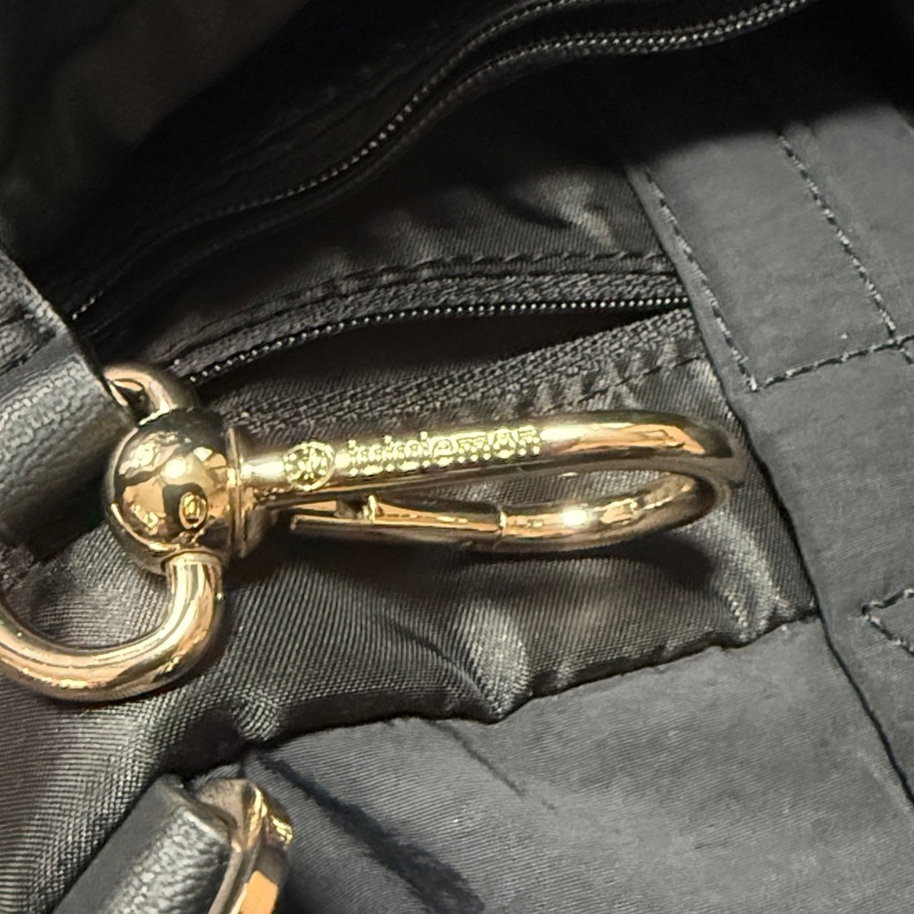 Lululemon On My Level Bag - Picture 7 of 14